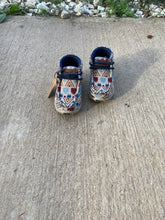 Load image into Gallery viewer, The Hugo Twister Southwestern Shoes
